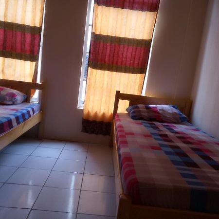 D'Kost Batam Hostel Нагоя Екстериор снимка