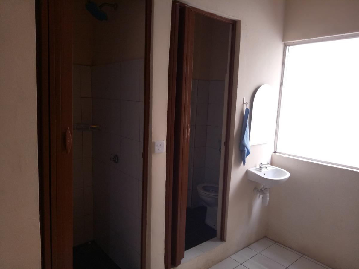 D'Kost Batam Hostel Нагоя Екстериор снимка