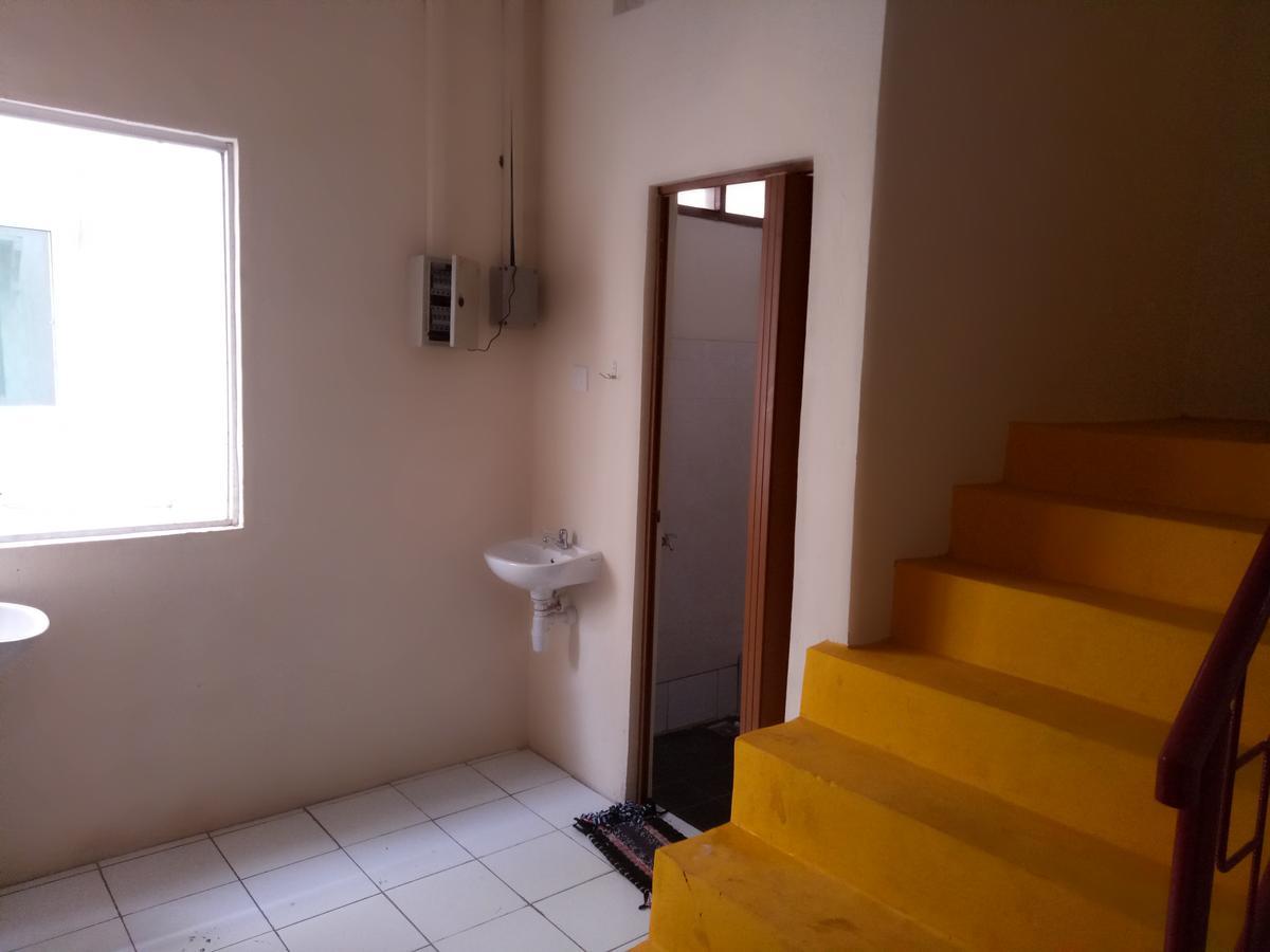 D'Kost Batam Hostel Нагоя Екстериор снимка