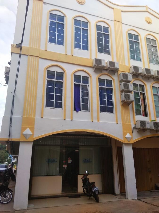 D'Kost Batam Hostel Нагоя Екстериор снимка